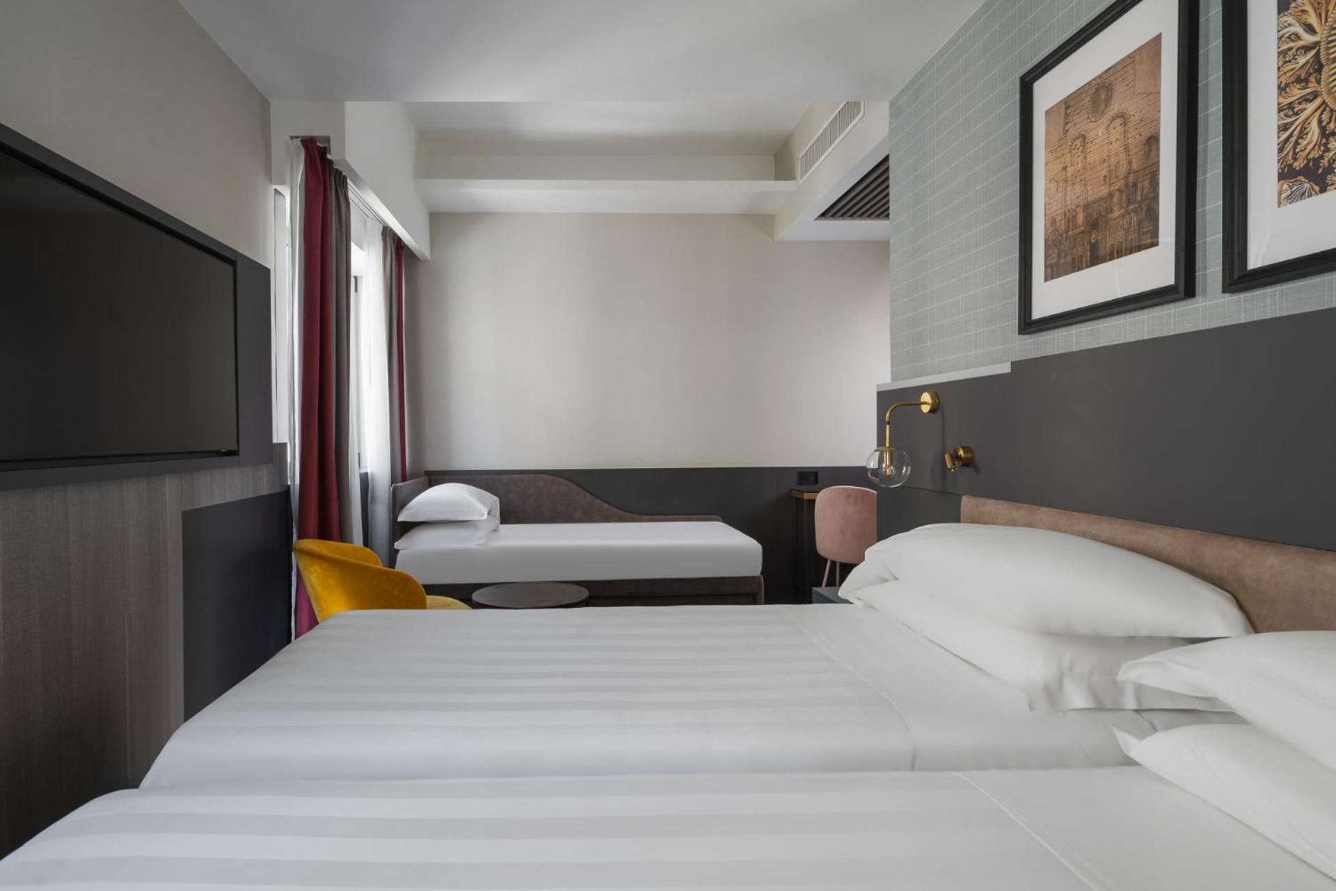 Iq Hotel Firenze Room photo